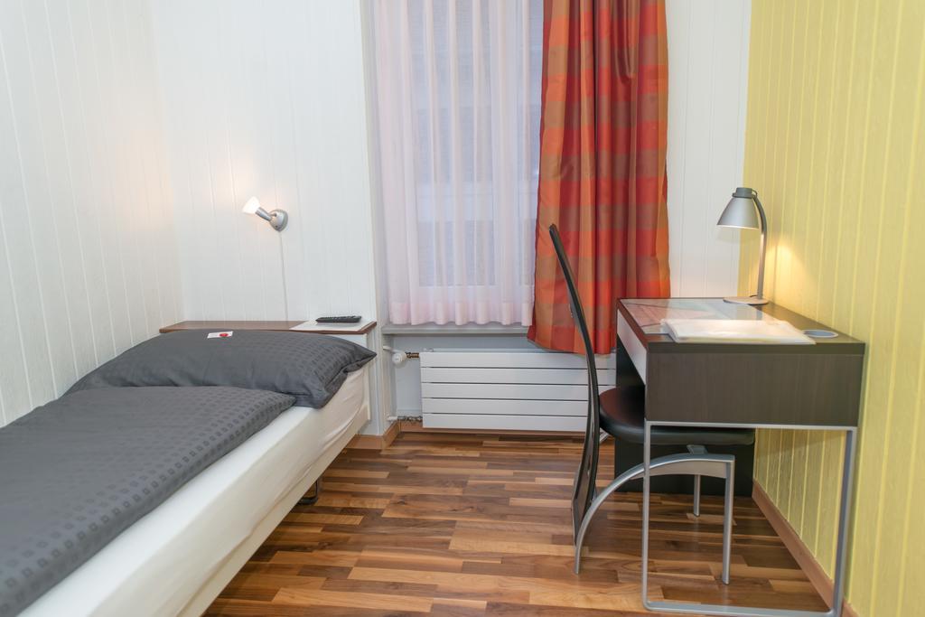 Hotel Rotes Haus Бругг Екстер'єр фото